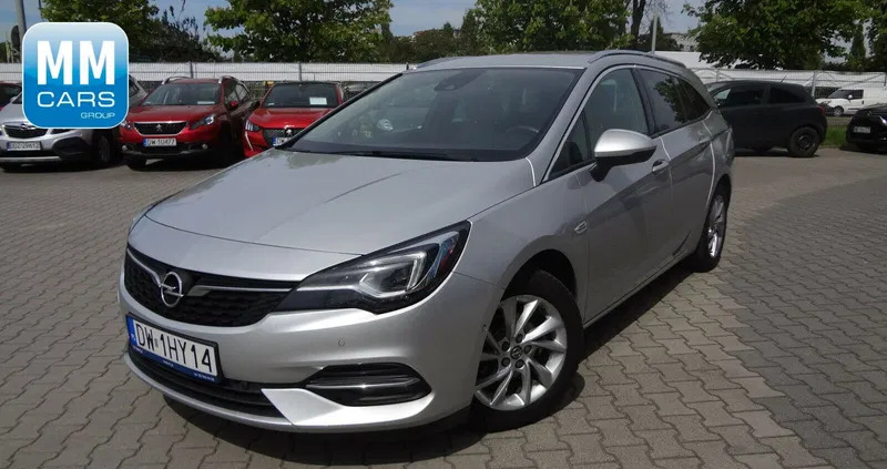 dolnośląskie Opel Astra cena 52850 przebieg: 152221, rok produkcji 2020 z Pniewy